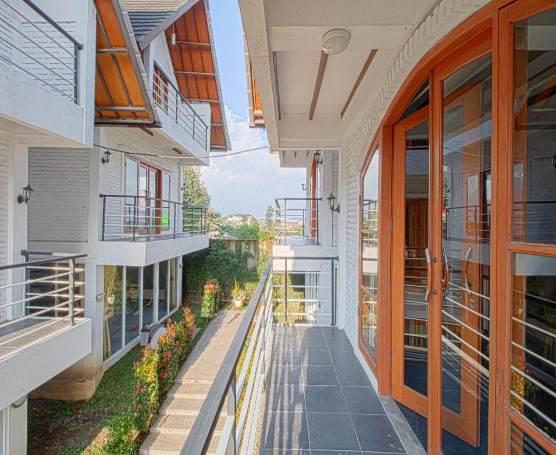 D'Journey Hotel Lembang Εξωτερικό φωτογραφία