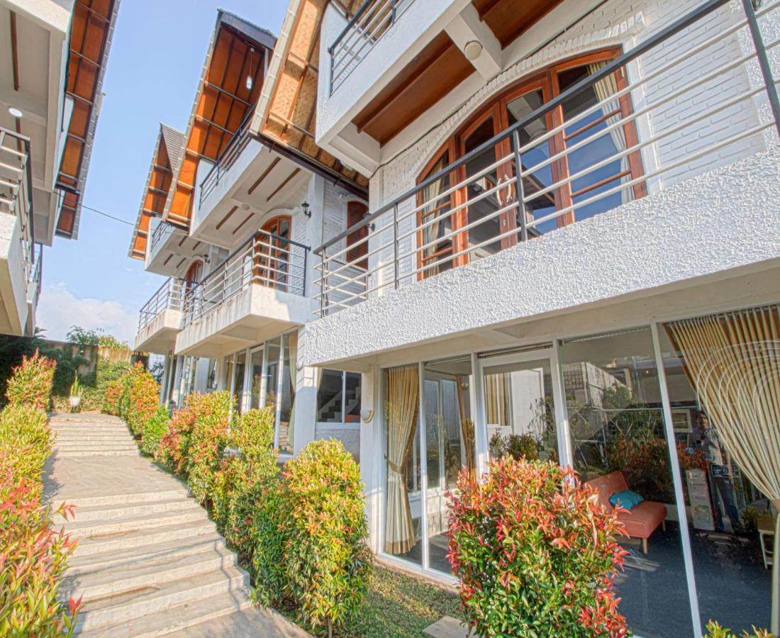 D'Journey Hotel Lembang Εξωτερικό φωτογραφία